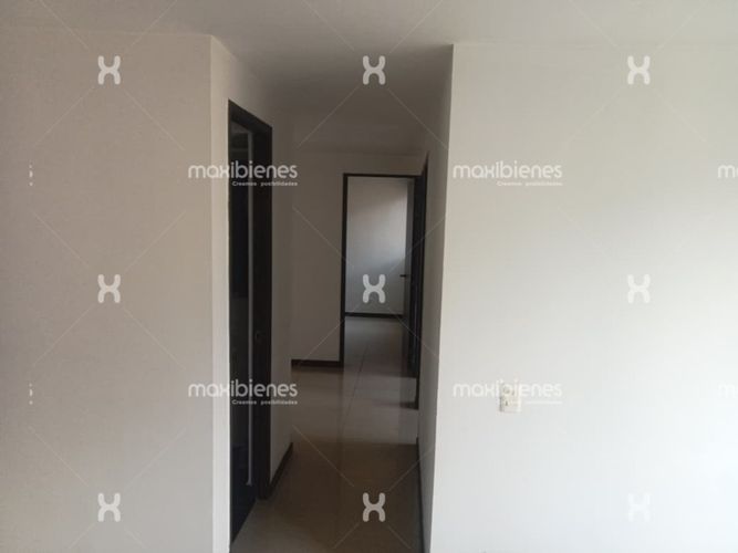 Apartamento de 3 alcobas en venta en Niquia, Bello, 66 m² · foto 8 de 13
