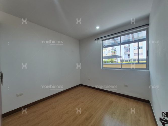 Apartamento de 2 alcobas en venta en La Milagrosa, La Ceja, 68 m² · foto 11 de 19