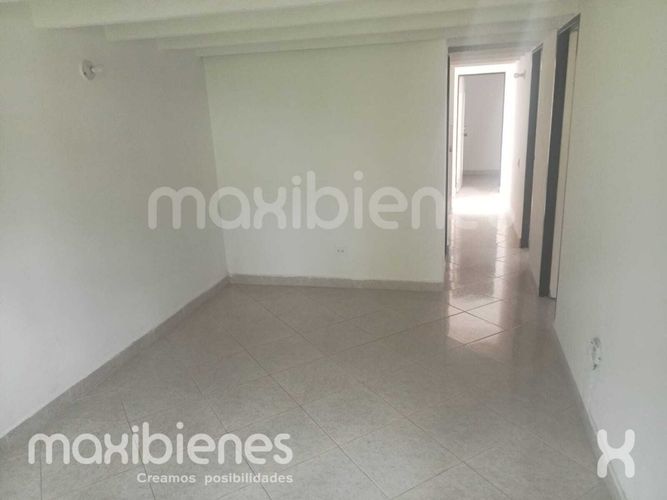 Apartamento de 3 alcobas en venta en La Misericordia, Copacabana, 57 m² · foto 4 de 22