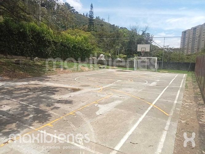 Apartamento de 3 alcobas en venta en La Misericordia, Copacabana, 57 m² · foto 20 de 22