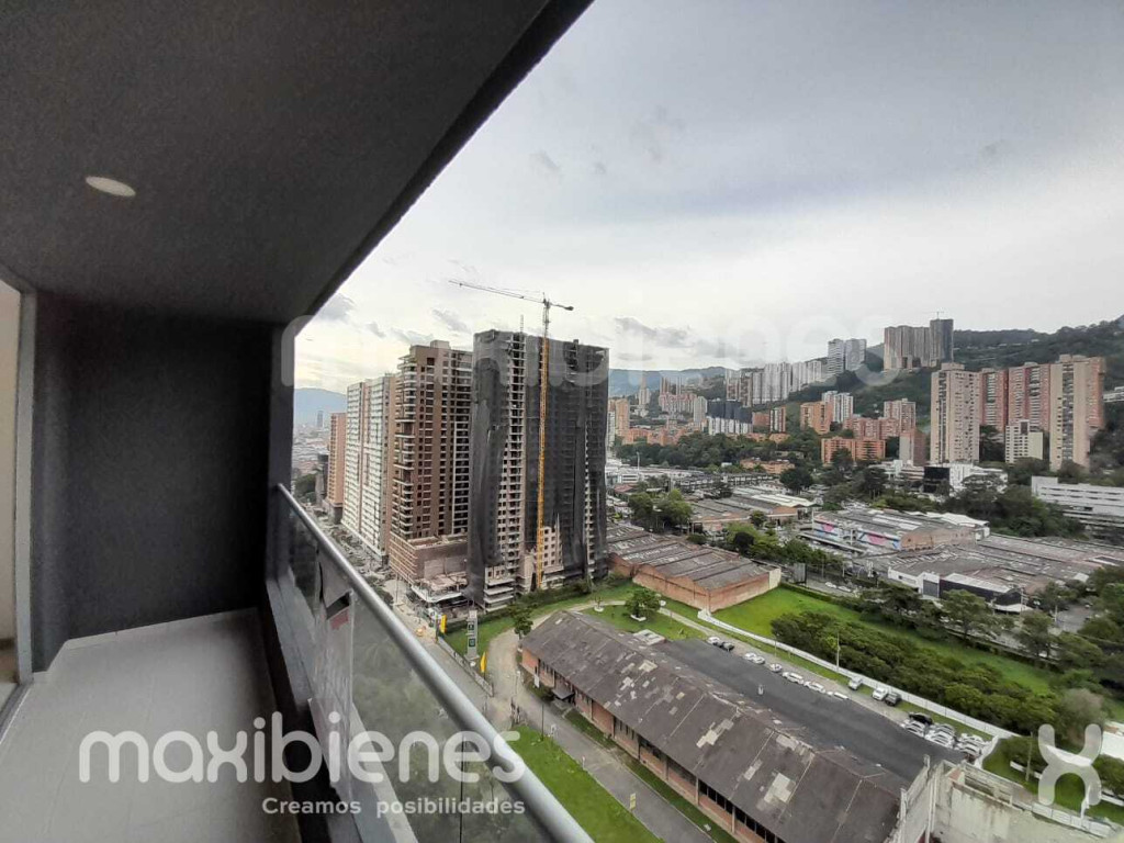 Apartamento en arriendo en Ciudad Del Río, Medellín · foto 7 de 20