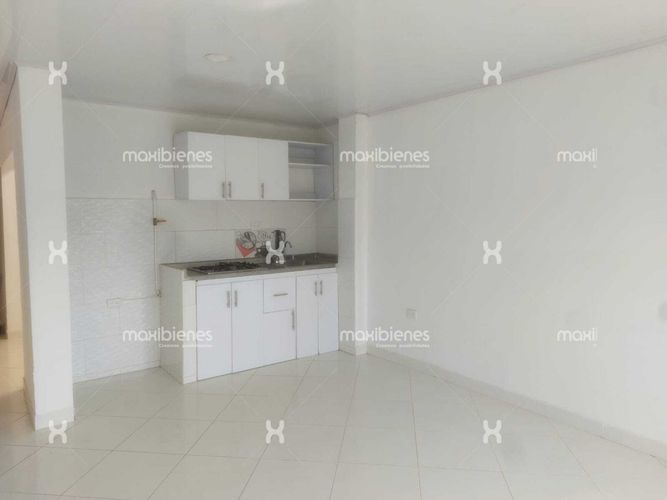 Apartamento de 2 alcobas en arriendo en Villa Del Rio, Apartado, 90 m² · foto 9 de 13