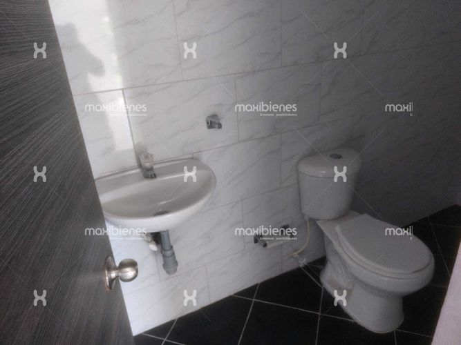 Apartamento de 2 alcobas en arriendo en Villa Del Rio, Apartado, 90 m² · foto 12 de 13