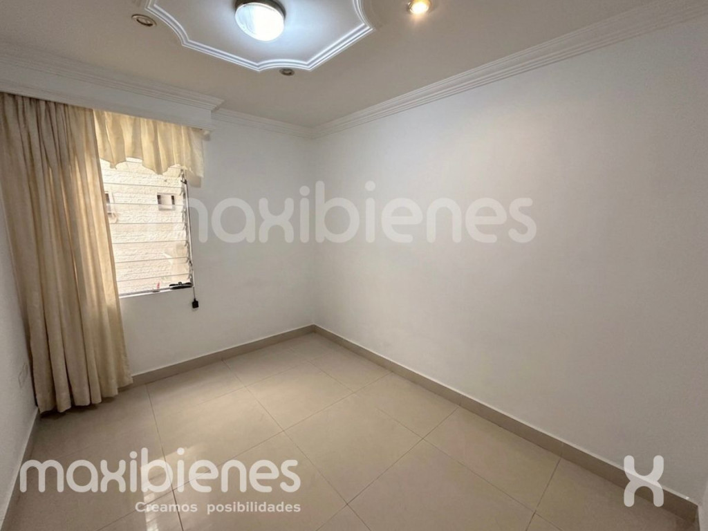 Apartamento en venta en Robledo, Medellín · foto 3 de 12