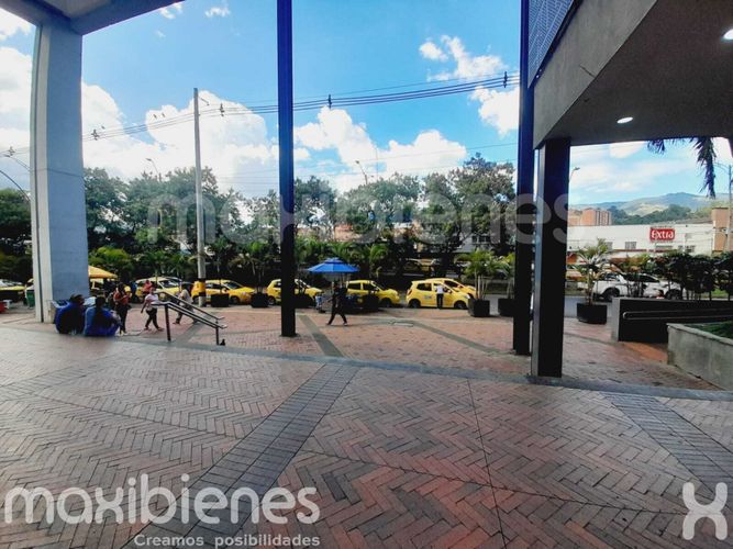 Local en arriendo en Colombia, Medellín, 142 m² · foto 7 de 19