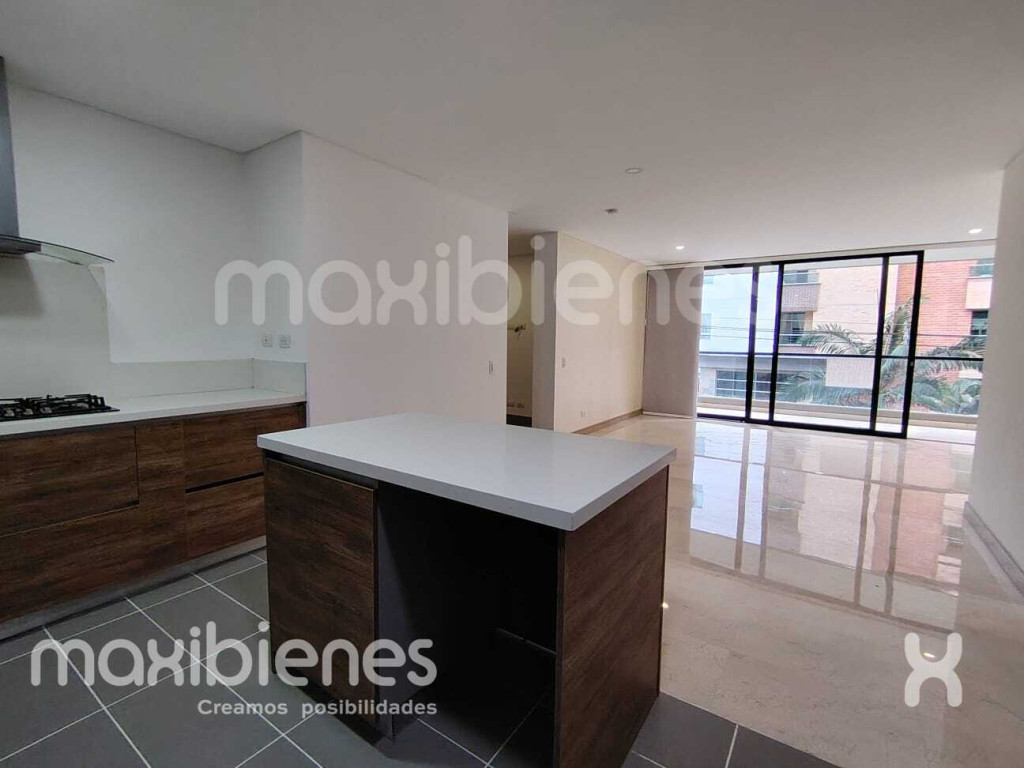 Apartamento en arriendo en Laureles, Medellín · foto 3 de 24