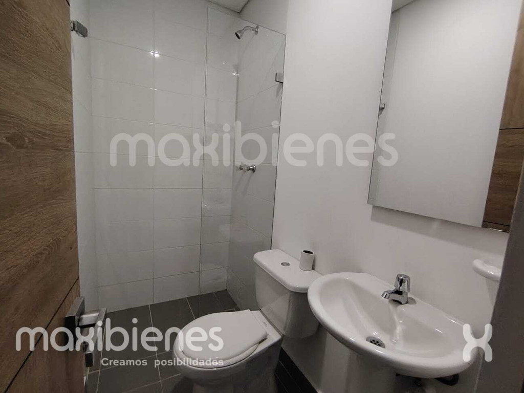 Apartamento en arriendo en Laureles, Medellín · foto 8 de 24
