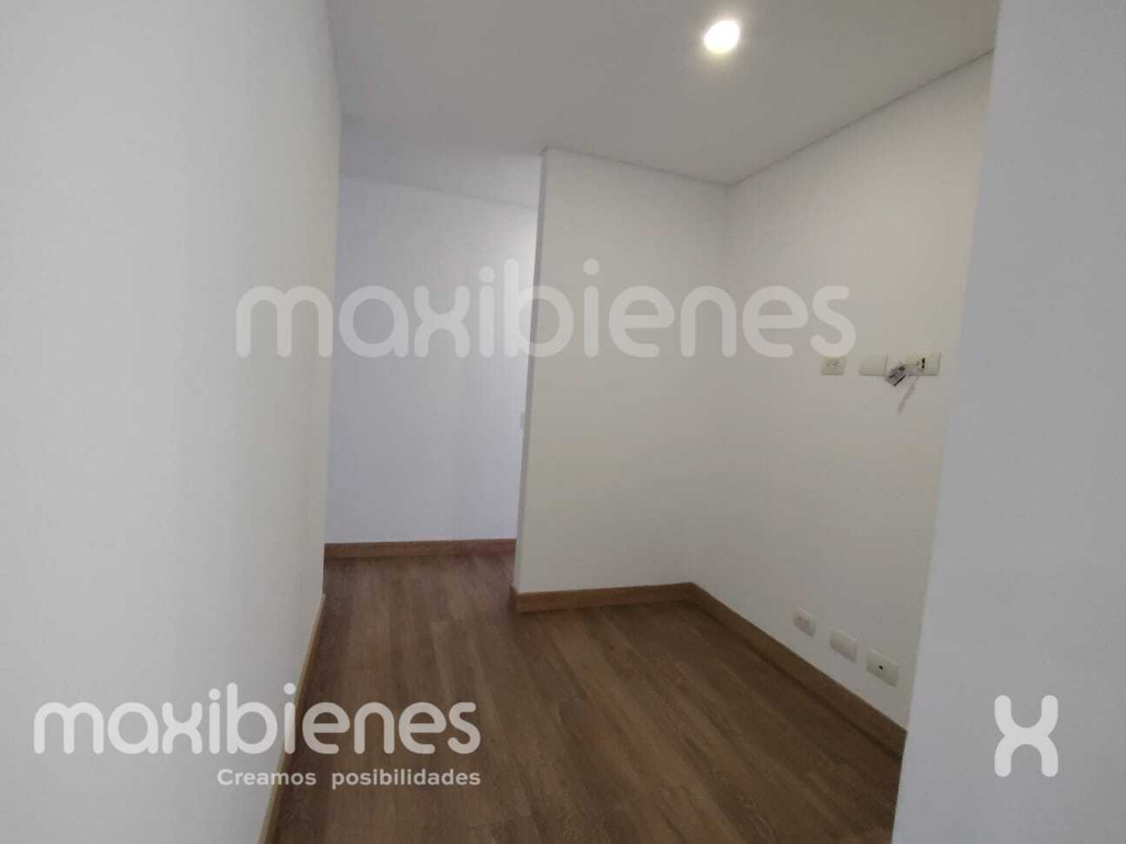 Apartamento en arriendo en Laureles, Medellín · foto 9 de 24