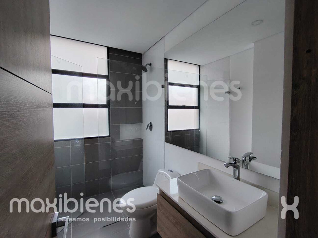 Apartamento en arriendo en Laureles, Medellín · foto 15 de 24