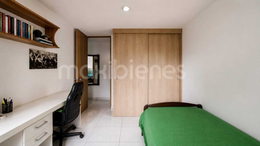 Apartamento de 3 alcobas en venta en La Maria, Copacabana, 80 m² · foto 2 de 8