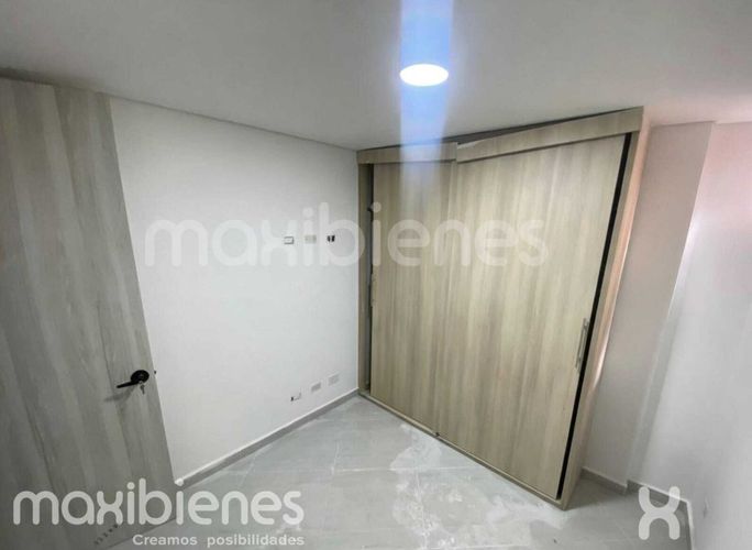 Apartamento de 3 alcobas en arriendo en Loma Del Indio, Medellín, 45 m² · foto 3 de 7