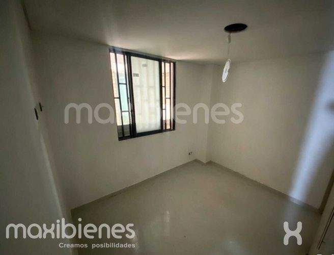Apartamento de 3 alcobas en arriendo en Loma Del Indio, Medellín, 45 m² · foto 4 de 7