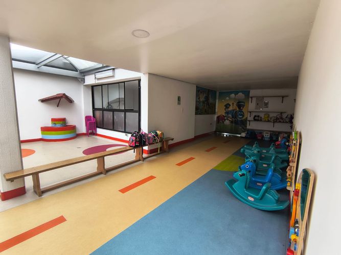 Casa de 7 alcobas en arriendo en Quirinal, Bogotá, 380 m² · foto 15 de 24