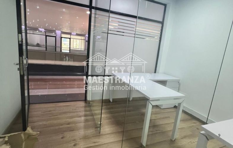 Oficina en arriendo en La Aguacatala, Medellín, 35 m² · foto 7 de 11