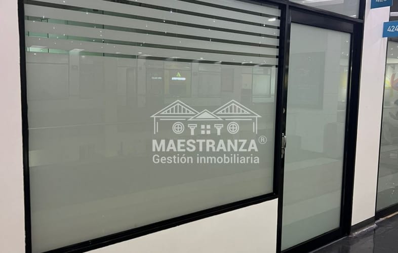 Oficina en arriendo en La Aguacatala, Medellín, 35 m² · foto 9 de 11