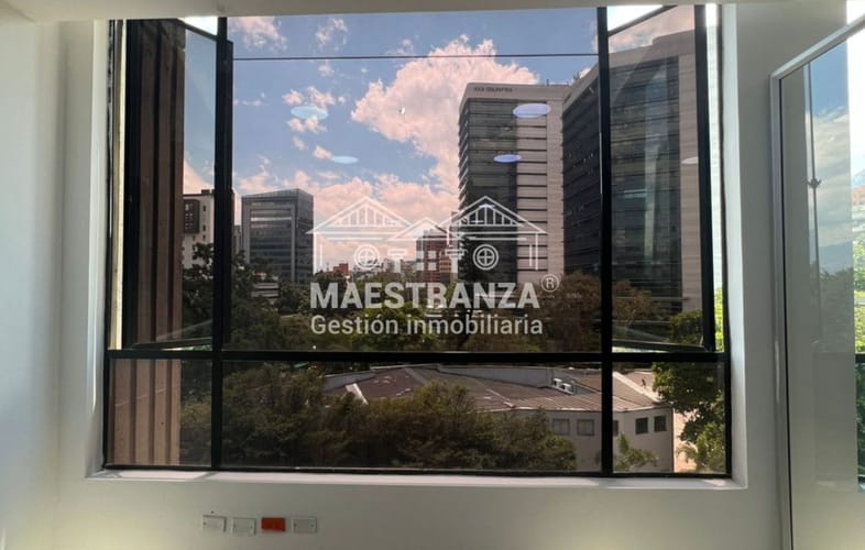 Oficina en arriendo en La Aguacatala, Medellín, 138 m² · foto 13 de 17
