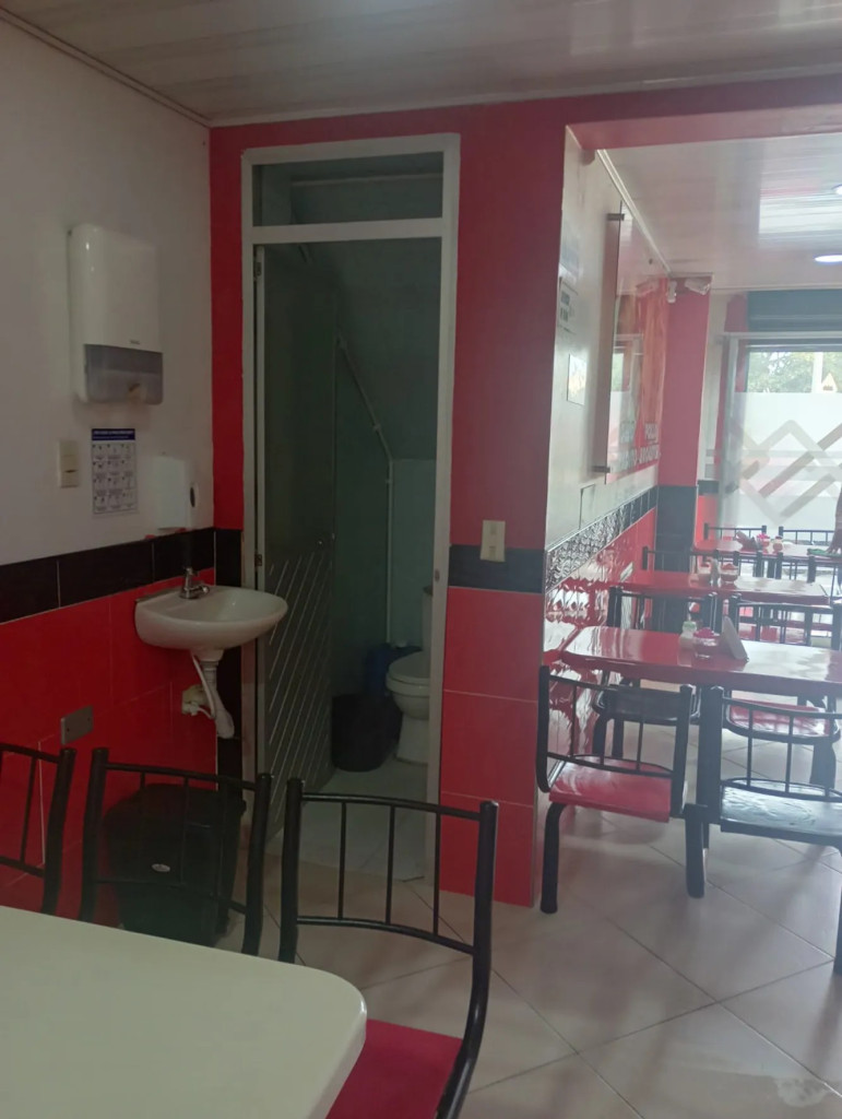 Casa en venta en El Virrey, Bogotá · foto 2 de 24