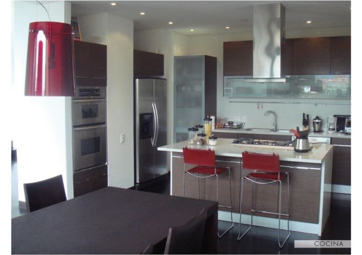 Apartamento de 3 alcobas en venta en Chico Norte, Bogotá, 300 m² · foto 9 de 15