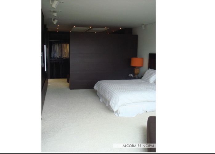 Apartamento de 3 alcobas en venta en Chico Norte, Bogotá, 300 m² · foto 12 de 15
