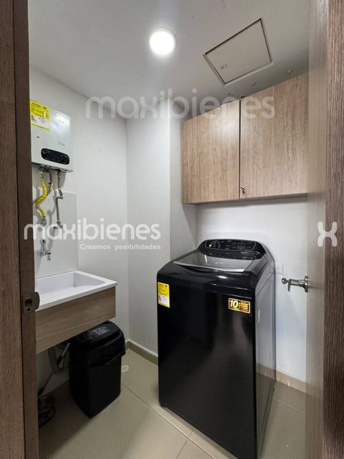 Apartamento de 3 alcobas en venta en Las Lomitas, Sabaneta, 100 m² · foto 15 de 18