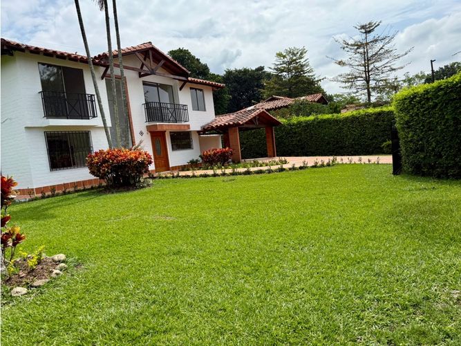 Casa de 4 alcobas en venta en Pance, Cali, 226 m² · foto 2 de 18