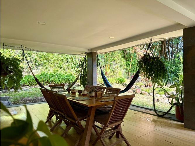 Casa de 3 alcobas en venta en Pance, Cali, 228 m² · foto 2 de 24
