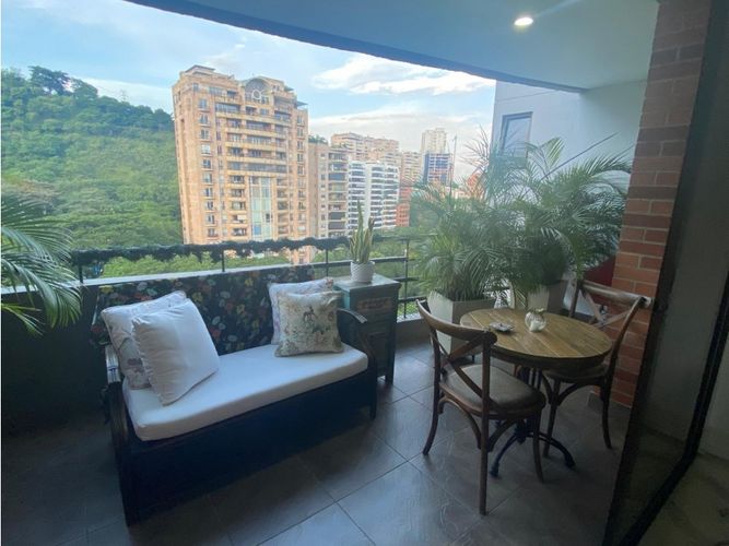Apartamento de 3 alcobas en venta en Aguacatal, Cali, 178 m² · foto 2 de 23