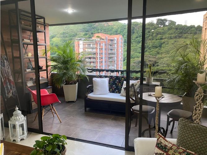 Apartamento de 3 alcobas en venta en Aguacatal, Cali, 178 m² · foto 12 de 23