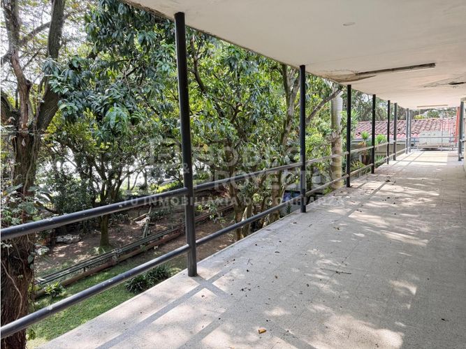 Oficina en arriendo en San Agustin Suramerica, La Estrella, 1707 m² · foto 2 de 21