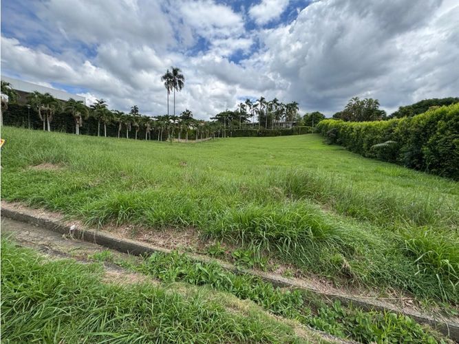 Lote en venta en Pance, Cali, 1628 m² · foto 4 de 6
