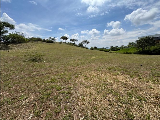 Lote en venta en La Riverita, Cali, 4564 m² · foto 4 de 8