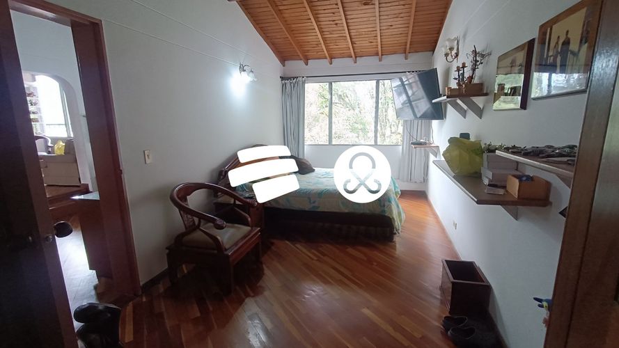 Apartamento de 5 alcobas en venta en Laureles, Medellín, 90 m² · foto 9 de 13
