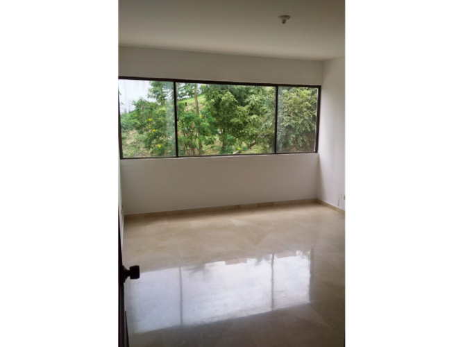 Apartamento de 3 alcobas en venta en Santa Teresita, Cali, 275 m² · foto 5 de 16