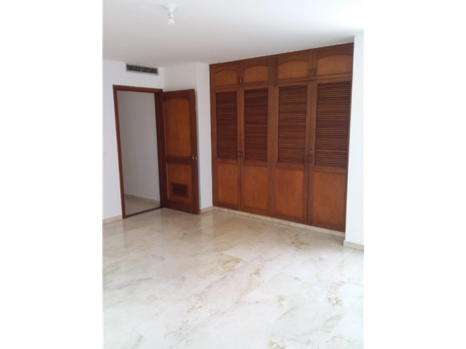 Apartamento de 3 alcobas en venta en Santa Teresita, Cali, 275 m² · foto 7 de 16