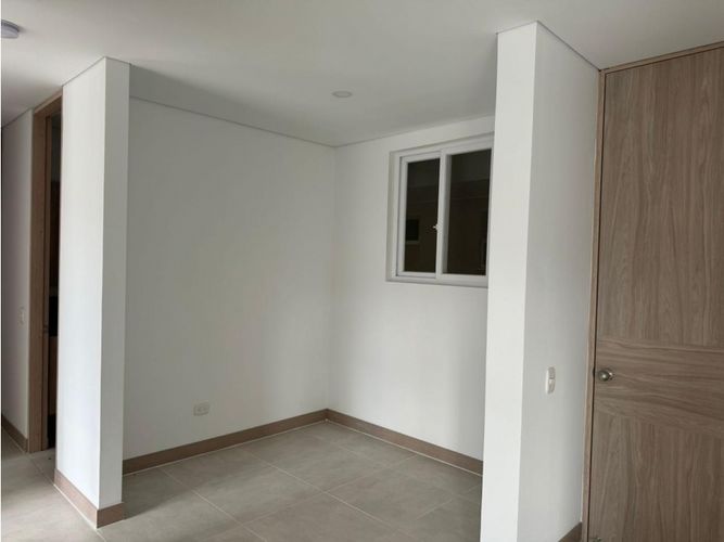 Apartamento en venta en La Flora, Cali · foto 6 de 10