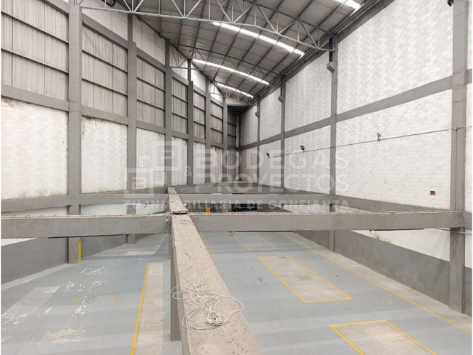 Bodega en arriendo en La Tablaza, La Estrella, 2530 m² · foto 9 de 11