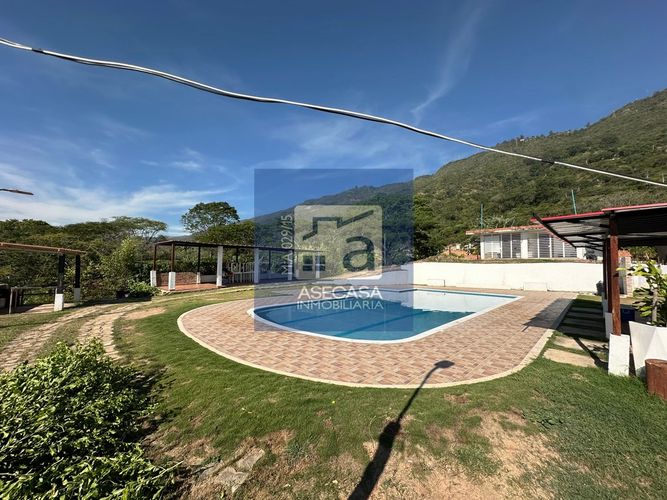 Casa de 2 alcobas en venta en Ruitoque, Girón · foto 2 de 20