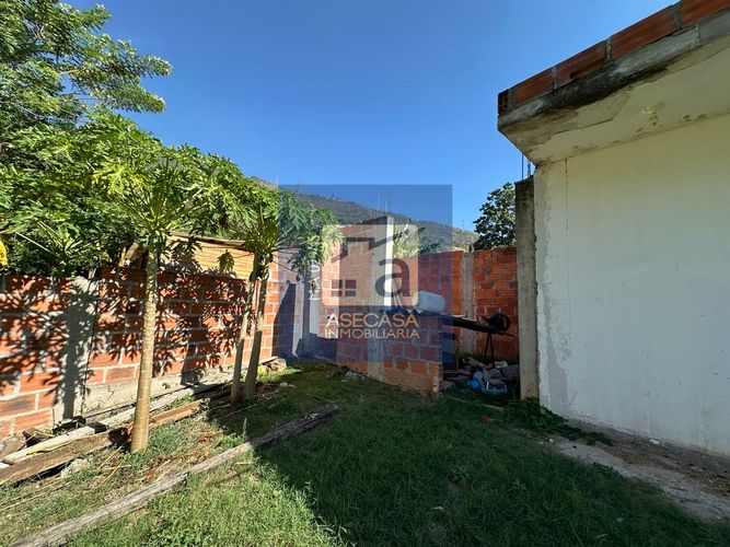 Casa de 2 alcobas en venta en Ruitoque, Girón · foto 5 de 20