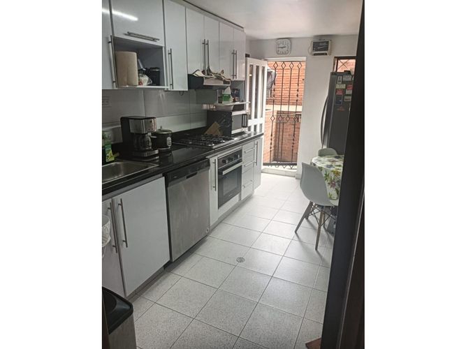 Apartamento en venta en Santa Ana Oriental, Bogotá · foto 8 de 21