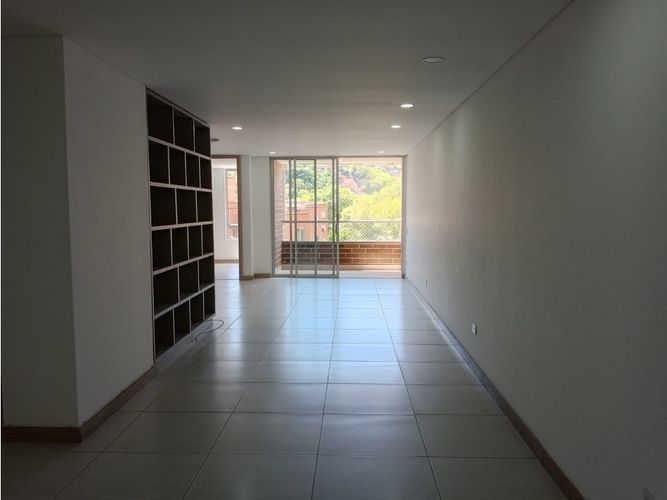 Apartamento de 4 alcobas en venta en Uribe Angel, Envigado, 140 m² · foto 5 de 22