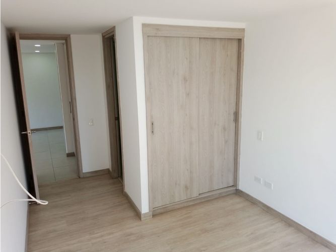 Apartamento de 4 alcobas en venta en Uribe Angel, Envigado, 140 m² · foto 10 de 22
