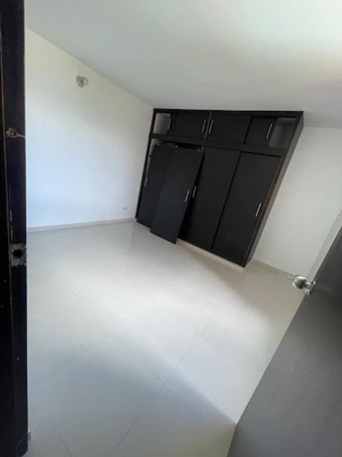 Apartamento de 3 alcobas en arriendo en Loma De Los Bernal, Medellín, 80 m² · foto 16 de 19