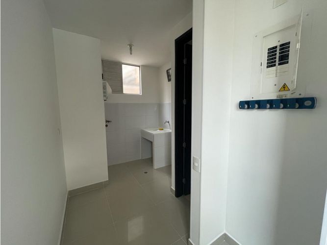Apartamento de 3 alcobas en venta en Santa Rita, Cali, 151 m² · foto 8 de 19