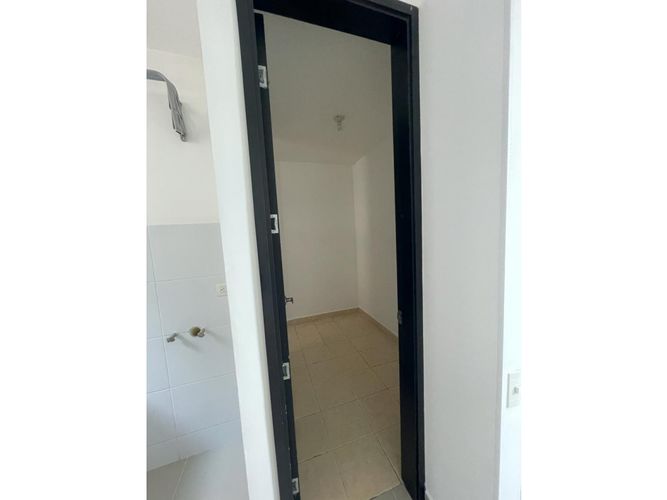 Apartamento de 3 alcobas en venta en Santa Rita, Cali, 151 m² · foto 15 de 19