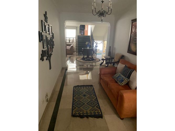 Casa de 3 alcobas en venta en Ciudad Jardin, Cali, 509 m² · foto 4 de 23