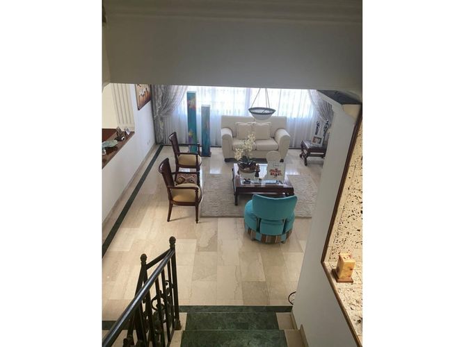 Casa de 3 alcobas en venta en Ciudad Jardin, Cali, 509 m² · foto 8 de 23
