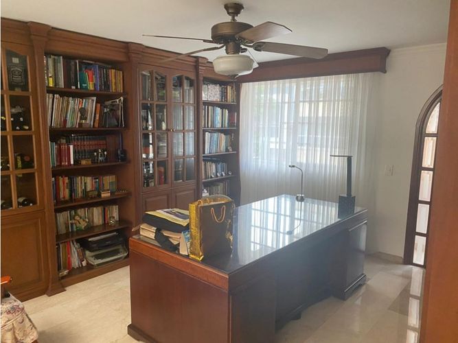 Casa de 3 alcobas en venta en Ciudad Jardin, Cali, 509 m² · foto 18 de 23