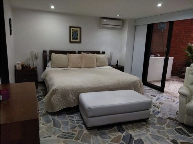 Apartamento de 3 alcobas en venta en Normandia, Cali, 184 m² · foto 11 de 22