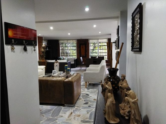 Apartamento de 3 alcobas en venta en Normandia, Cali, 184 m² · foto 12 de 22