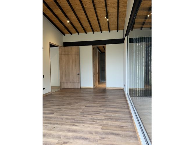 Casa de 3 alcobas en venta en Puente Pelaez, El Retiro, 320 m² · foto 12 de 24
